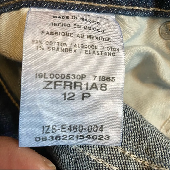 NWT Riders by Lee Indigo Women's Relaxed Fit Straight Leg Jean 12 Petite - Picture 9 of 9